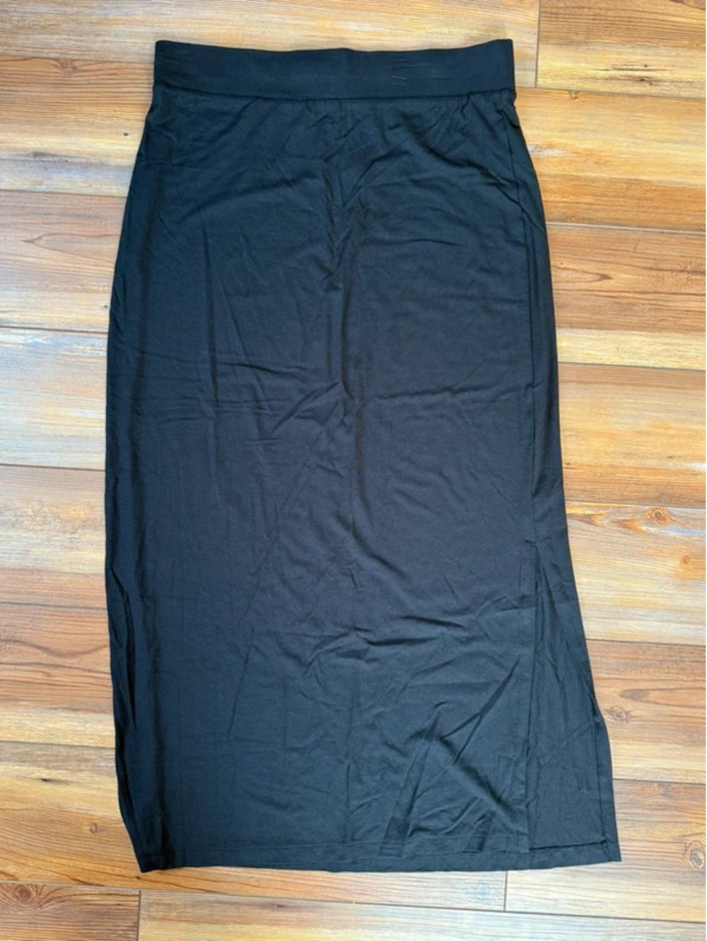 Liz Claiborne black skirt size medium